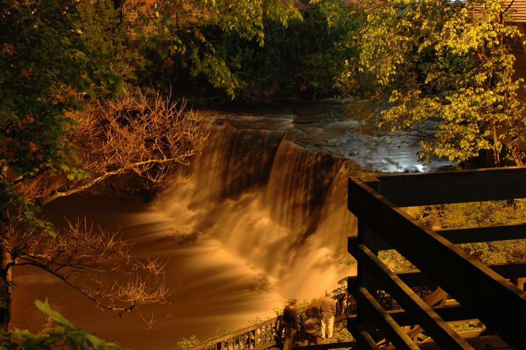 Chagrin River Road Ohio